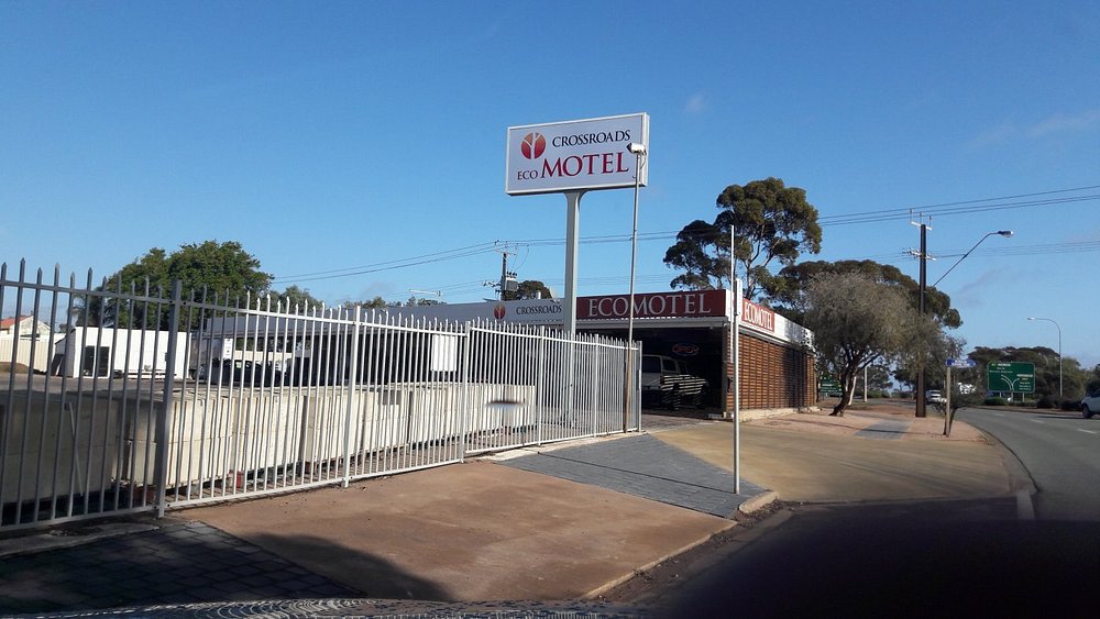 Is Port Augusta safe — secure motel accommodation at Crossroads Ecomotel